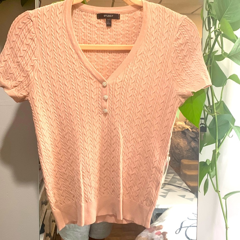 Beautiful lightweight sweater